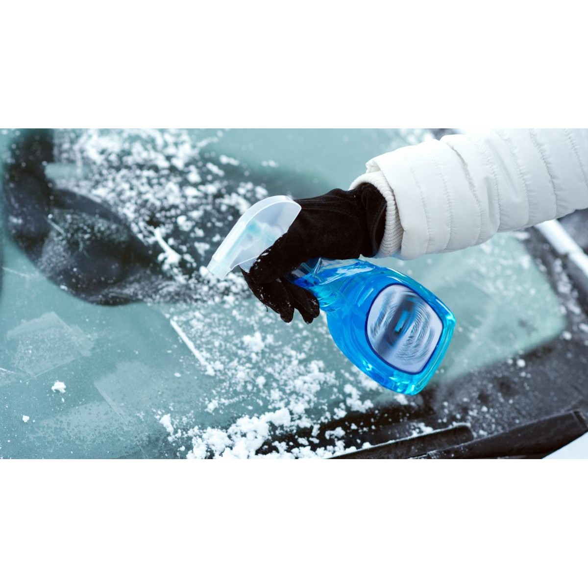 Najbolji načini za uklanjanje leda sa vjetrobranskog stakla!